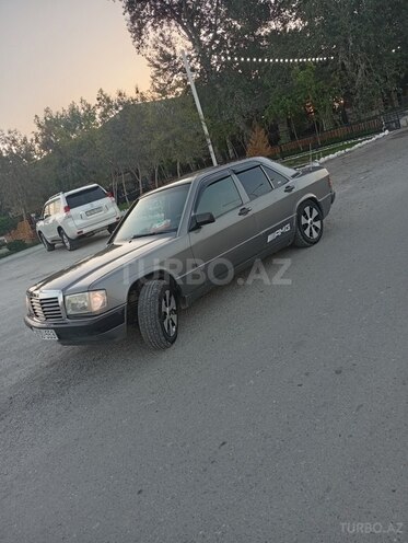 Mercedes 190 1991, 215,454 km - 2.0 л - Sabirabad