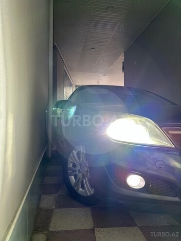 Opel Astra 2009, 290,000 km - 1.3 l - Gəncə