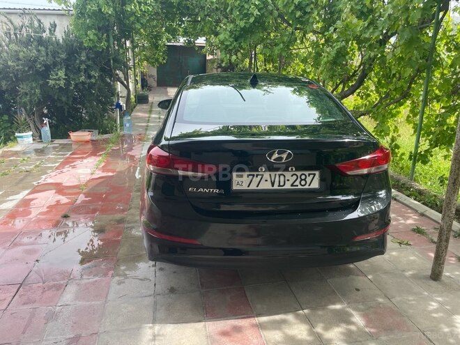 Hyundai Elantra 2018, 131,000 km - 2.0 l - Bakı
