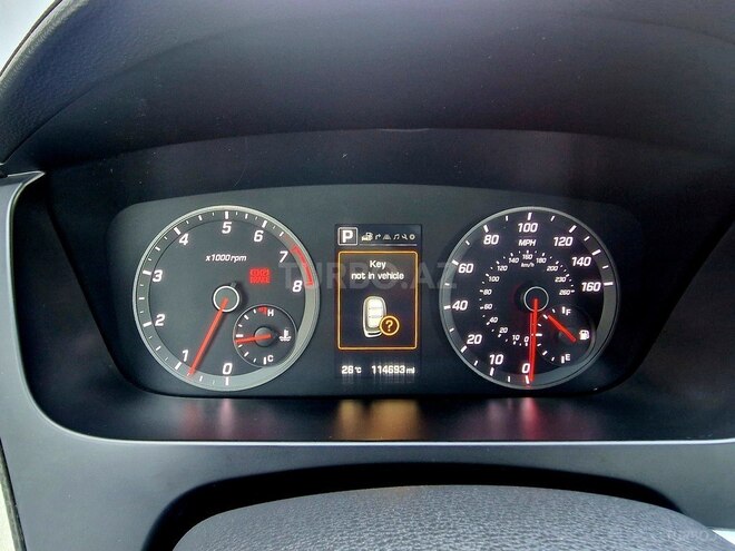 Hyundai Sonata-2
