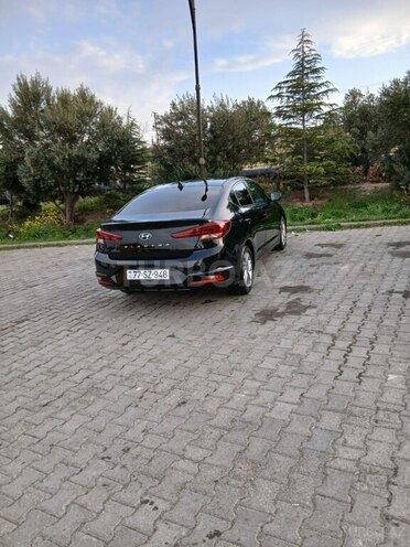Hyundai Elantra 2019, 80,000 km - 2.0 л - Bakı