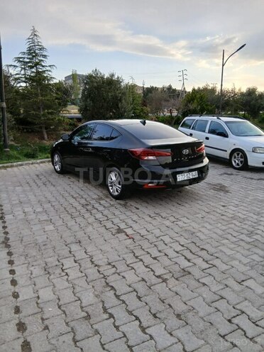 Hyundai Elantra 2019, 80,000 km - 2.0 л - Bakı
