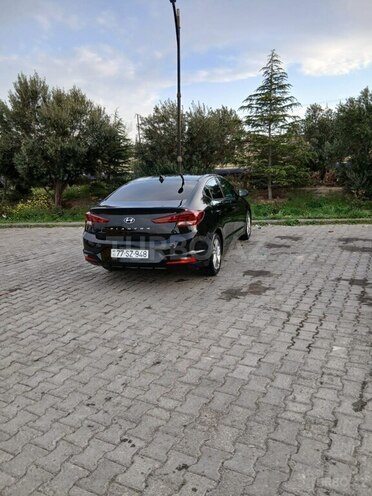 Hyundai Elantra 2019, 80,000 km - 2.0 л - Bakı
