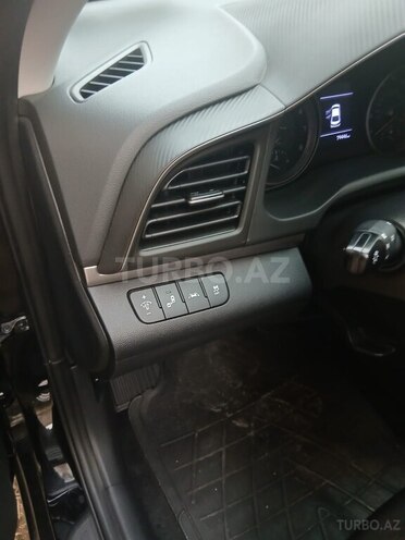 Hyundai Elantra 2019, 80,000 km - 2.0 л - Bakı