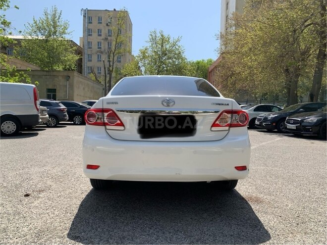 Toyota Corolla 2013, 257,000 km - 1.6 l - Bakı