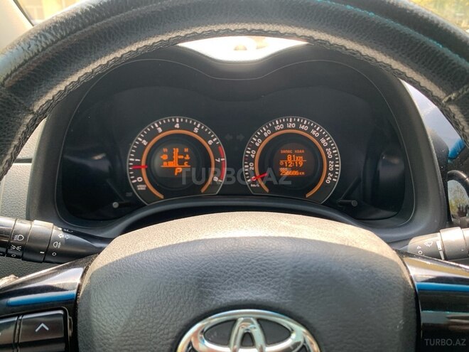 Toyota Corolla 2013, 257,000 km - 1.6 l - Bakı