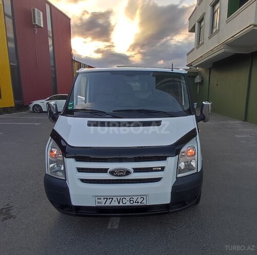 Ford Transit-1