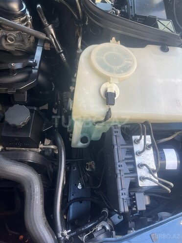 Mercedes C 180 2000, 246,500 km - 2.0 l - Mingəçevir