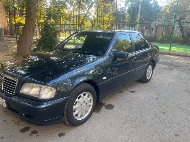 Mercedes C 180 2000, 246,500 km - 2.0 l - Mingəçevir