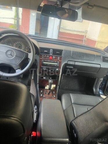 Mercedes C 180 2000, 246,500 km - 2.0 l - Mingəçevir