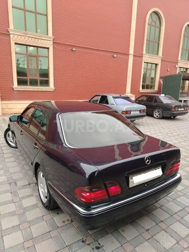 Mercedes E 240 1998, 506,000 km - 2.4 l - Bakı