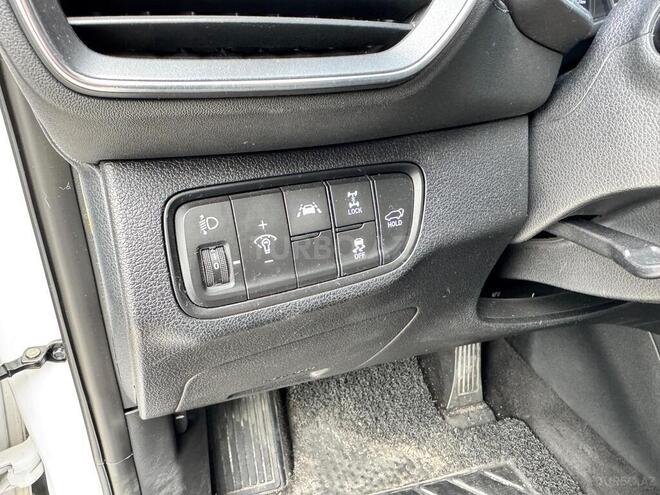 Hyundai Santa Fe-17