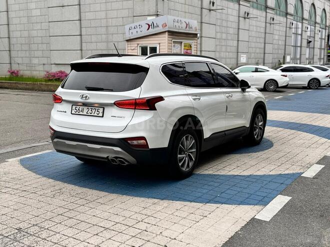 Hyundai Santa Fe-6