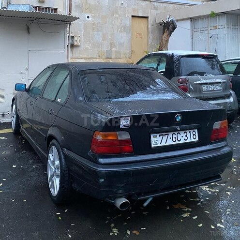 BMW 320-6