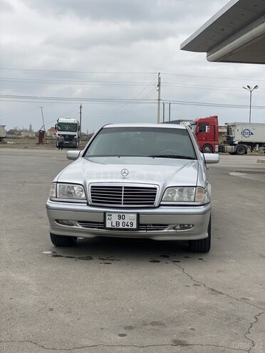 Mercedes C 240 2000, 345,678 km - 2.4 l - İmişli