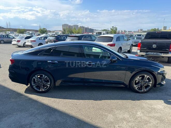 Kia K5-17