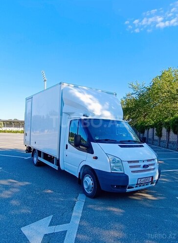 Ford Transit-8