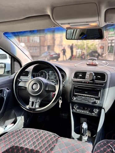Volkswagen Polo 2012, 235,000 km - 1.4 l - Bakı