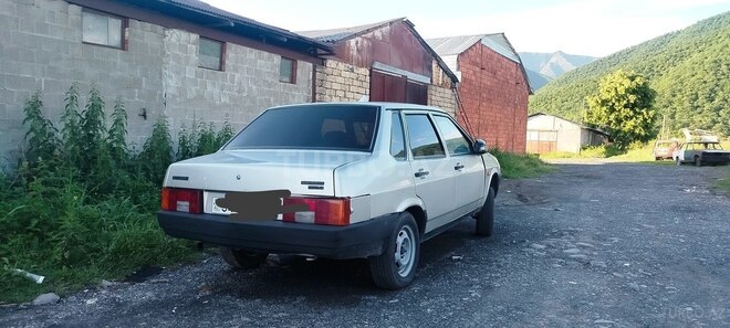 LADA (VAZ) 21099 2001, 456,789 km - 1.6 л - Qax