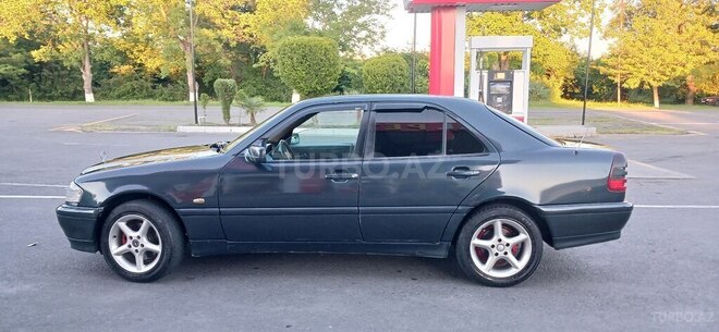 Mercedes C 200 1994, 685,335 km - 2.0 л - Zaqatala