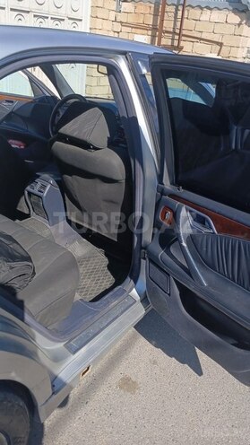 Mercedes E 320 1999, 916,901 km - 3.2 l - Bakı