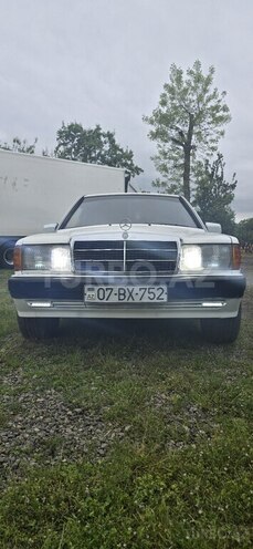 Mercedes 190 1989, 450,000 km - 2.0 л - Astara