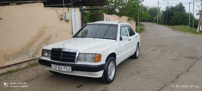 Mercedes 190 1989, 450,000 km - 2.0 л - Astara