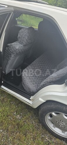 Mercedes 190 1989, 450,000 km - 2.0 л - Astara
