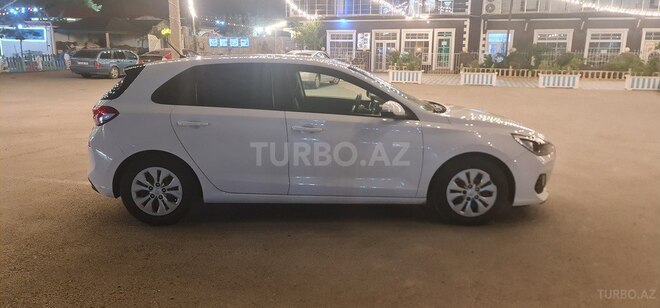 Hyundai i30 2018, 180,000 km - 1.6 л - Bakı