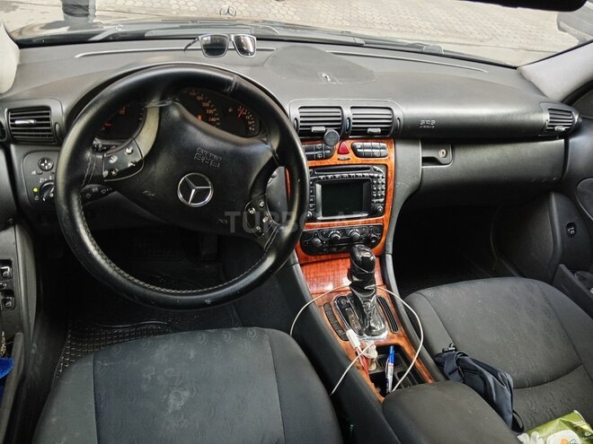 Mercedes C 220 d 2001, 532,000 km - 2.2 л - Bakı