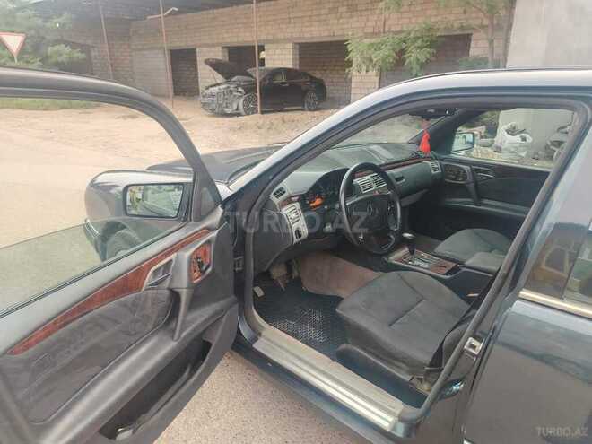 Mercedes E 280 1996, 250,000 km - 2.8 l - Bakı
