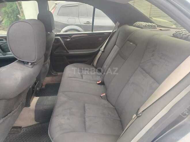 Mercedes E 280 1996, 250,000 km - 2.8 l - Bakı