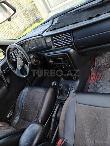 Opel Vectra 2000, 280,000 km - 1.6 l - Zaqatala