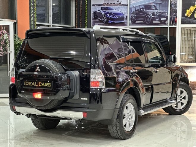 Mitsubishi Pajero 2009, 188,000 km - 3.0 л - Sumqayıt