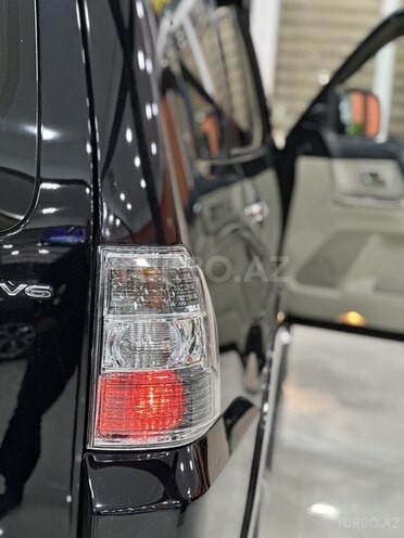 Mitsubishi Pajero 2009, 188,000 km - 3.0 л - Sumqayıt