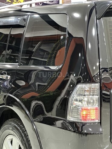 Mitsubishi Pajero 2009, 188,000 km - 3.0 л - Sumqayıt