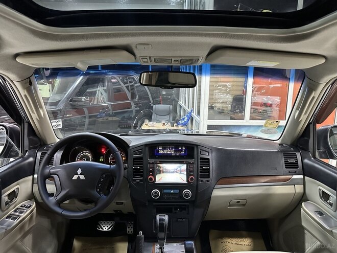 Mitsubishi Pajero 2009, 188,000 km - 3.0 л - Sumqayıt