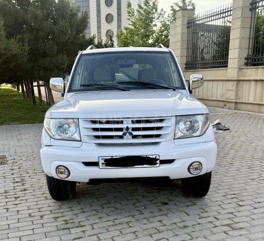 Mitsubishi Pajero io 2001, 275,337 km - 2.0 l - Bakı