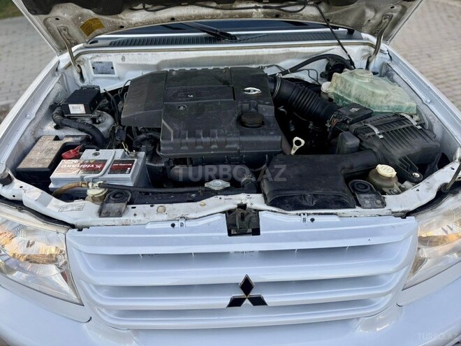 Mitsubishi Pajero io 2001, 275,337 km - 2.0 l - Bakı