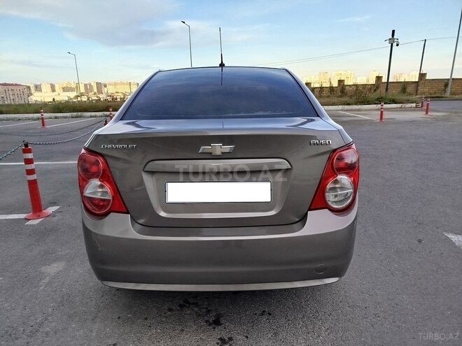 Chevrolet Aveo-9