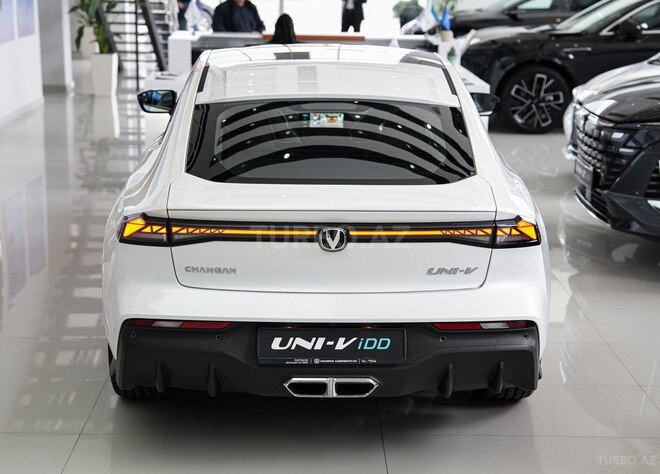 Changan Uni-V iDD-4