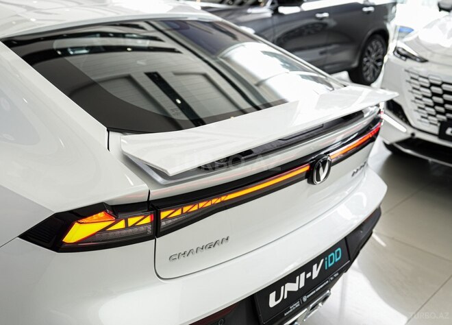 Changan Uni-V iDD-6