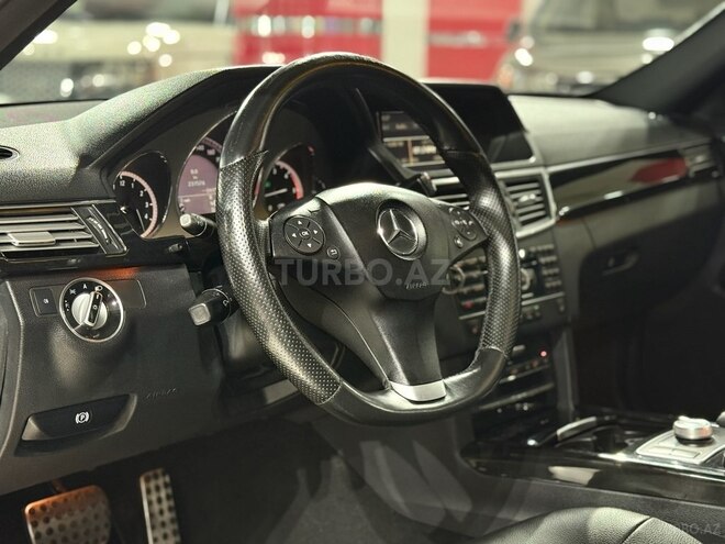 Mercedes E 250 2011, 231,000 km - 2.2 l - Bakı