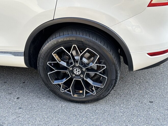 Volkswagen Touareg 2010, 284,000 km - 3.6 л - Bakı