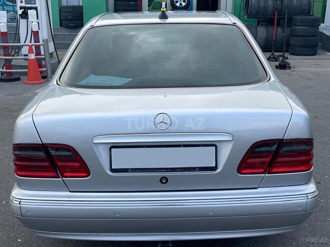 Mercedes E 320 2001, 300,000 km - 3.2 л - Bakı