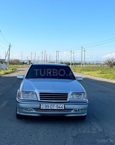 Mercedes C 180 1999, 318,000 km - 1.8 l - Bakı