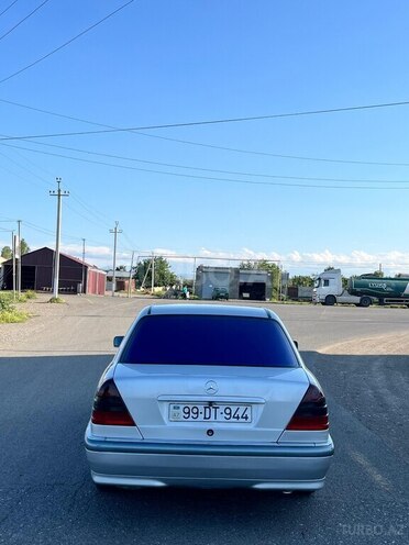 Mercedes C 180 1999, 318,000 km - 1.8 l - Bakı