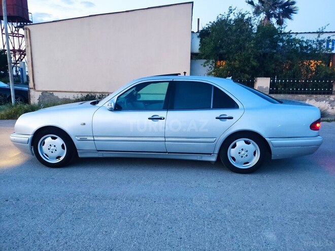 Mercedes E 230 1996, 312,376 km - 2.3 л - Bakı