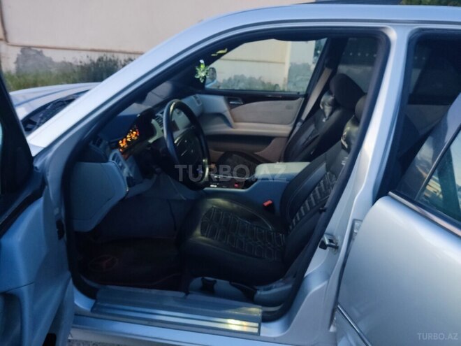 Mercedes E 230 1996, 312,376 km - 2.3 л - Bakı