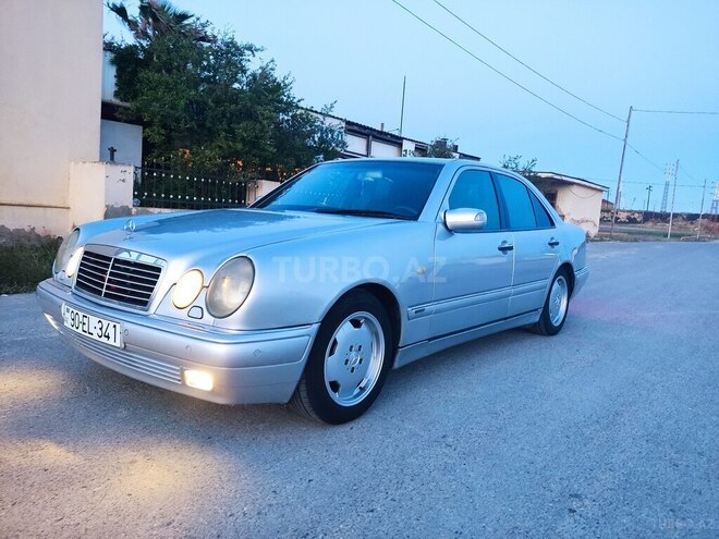 Mercedes E 230 1996, 312,376 km - 2.3 л - Bakı